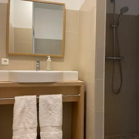 בית נופש La Maison Du Petit Jacques - Mirabelle