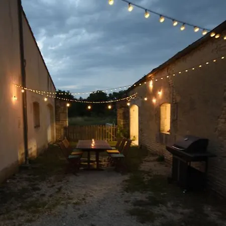 La Maison Du Petit Jacques - Mirabelle בית נופש *